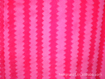 常熟市恒潤針紡織品 專業(yè)供應多元化PV絨產(chǎn)品